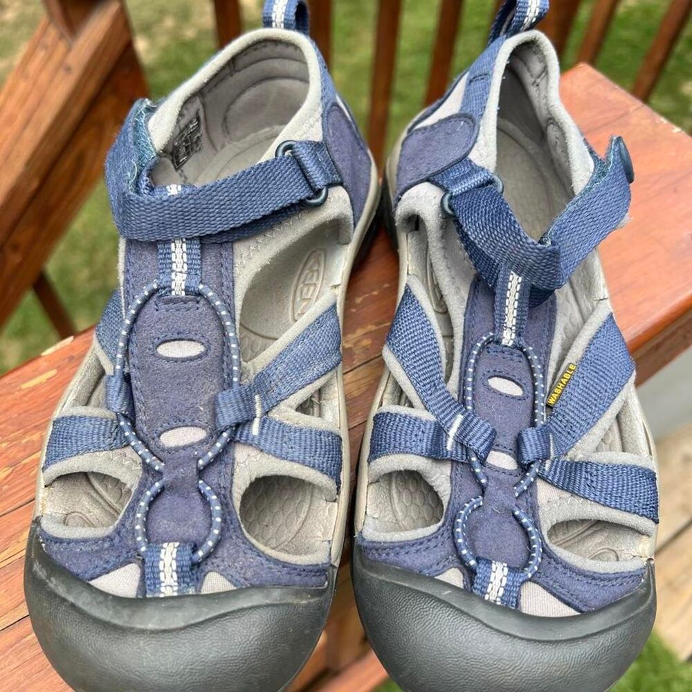 Keen Youth 4 Womens 5.5 Blue Water Hiking Outdoor Gorpecore Sandals